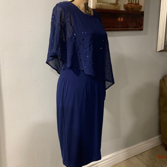 beautiful dress🦋 - Picture 5 of 6